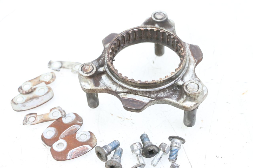 photo de CUBO DA RODA TRASEIRA SUZUKI BURGMAN 650 (2013 - 2020) - Detalhe da peça