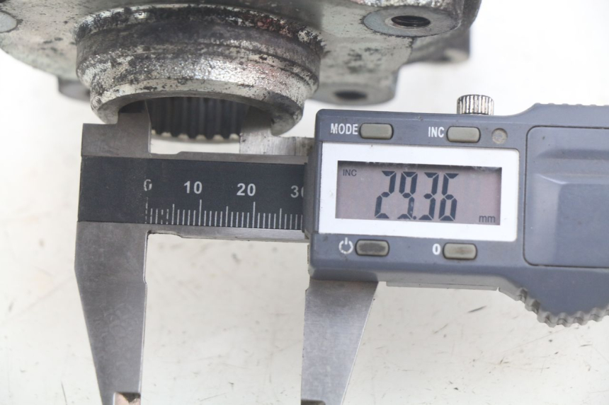 photo de CUBO DA RODA TRASEIRA PEUGEOT GEOPOLIS 400 (2007 - 2013) - Detalhe da peça