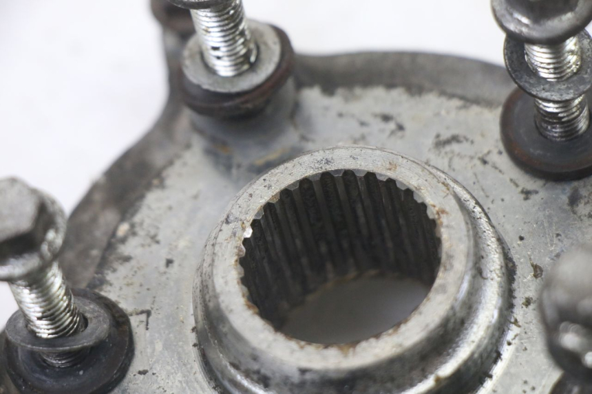 photo de CUBO DA RODA TRASEIRA PIAGGIO MP3 LT 400 (2007 - 2012) - Pontos de fixação