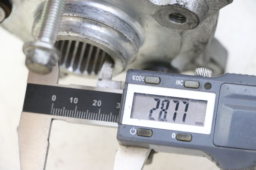 photo de CUBO DA RODA TRASEIRA PIAGGIO MP3 500 (2014 - 2017) - Detalhe da peça