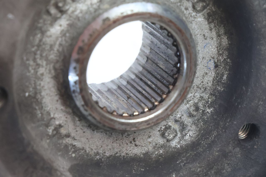 photo de CUBO DA RODA TRASEIRA PIAGGIO MP3 500 (2016 - 2018) - Outro ângulo de visão