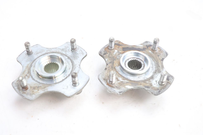 photo de CUBO DE RODA TRASEIRO KYMCO MXU R 250 (2004 - 2010) - Outro ângulo de visão