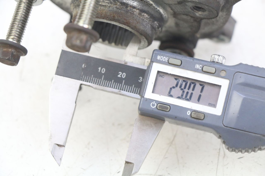 photo de CUBO DA RODA TRASEIRA GILERA NEXUS 125 (2007 - 2009) - Detalhe da peça