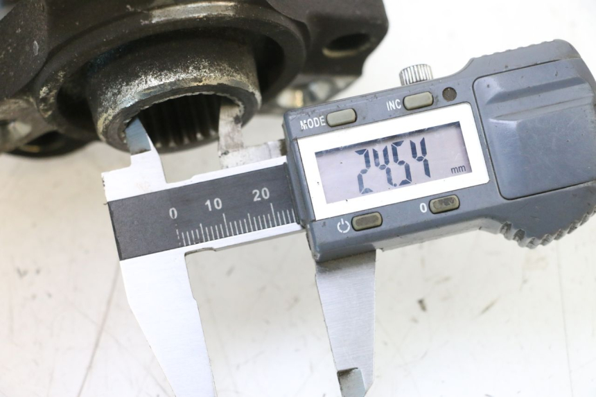 photo de CUBO DA RODA TRASEIRA PEUGEOT SATELIS COMPRESSOR K15 125 (2006 - 2009) - Detalhe da peça