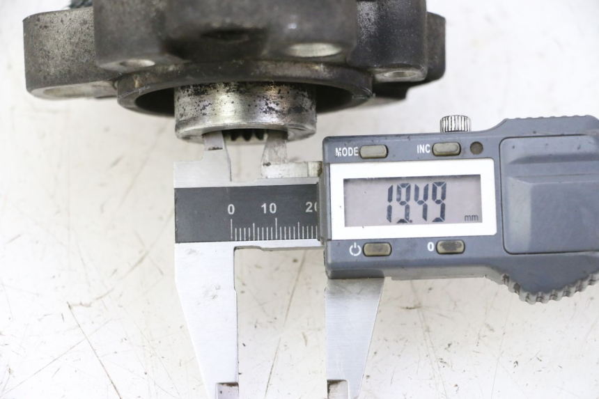 photo de CUBO DA RODA TRASEIRA PEUGEOT SATELIS 125 (2010 - 2012) - Detalhe da peça