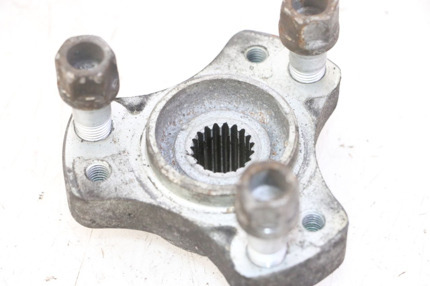 photo de CUBO DA RODA TRASEIRA PEUGEOT SATELIS 125 (2006 - 2009) - Pontos de fixação