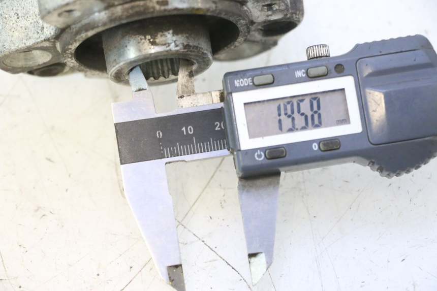 photo de CUBO DA RODA TRASEIRA PEUGEOT SATELIS 125 (2013 - 2018) - Detalhe da peça