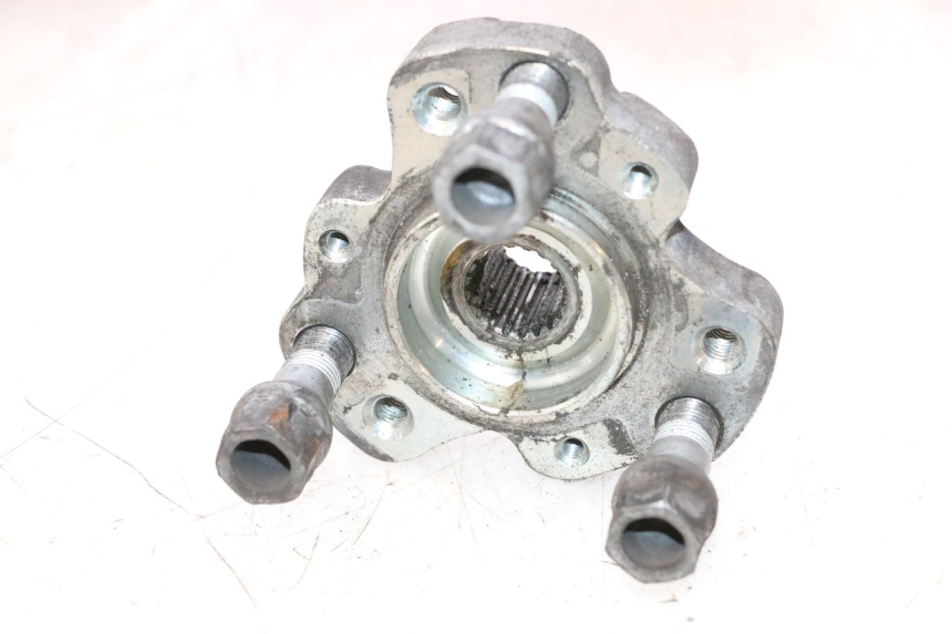 photo de CUBO DA RODA TRASEIRA PEUGEOT SATELIS 125 (2013 - 2018) - Zoom do estado de desgaste