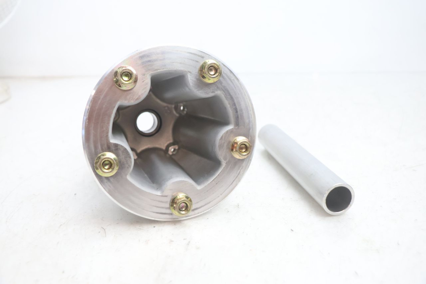 photo de CUBO DE RODA TRASEIRA CAN-AM SPYDER RS 1000 (2008 - 2012) - Outro ângulo de visão