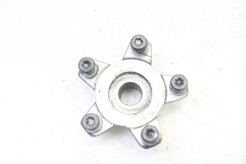 photo de CUBO DA RODA TRASEIRA APRILIA SXR 50 (2021 - 2023) - Detalhe da peça