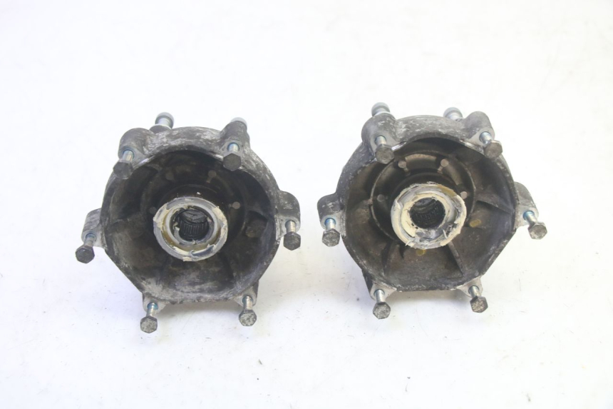 photo de CUBO DA RODA DIANTEIRA PIAGGIO MP3 HPE 350 (2018 - 2020) - Detalhe da peça