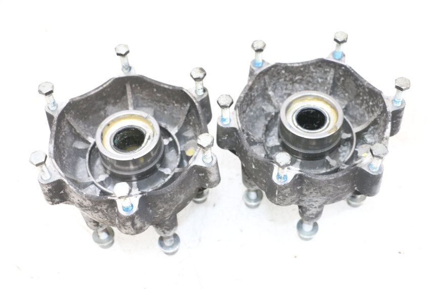 photo de CUBO DA RODA DIANTEIRA PIAGGIO MP3 HPE 300 (2019 - 2026) - Detalhe da peça