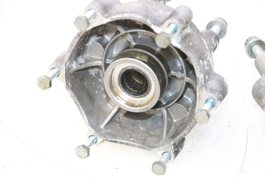 photo de CUBO DE RODA DIANTEIRO PIAGGIO MP3 HPE 530 (2022 - 2026) - Vista geral