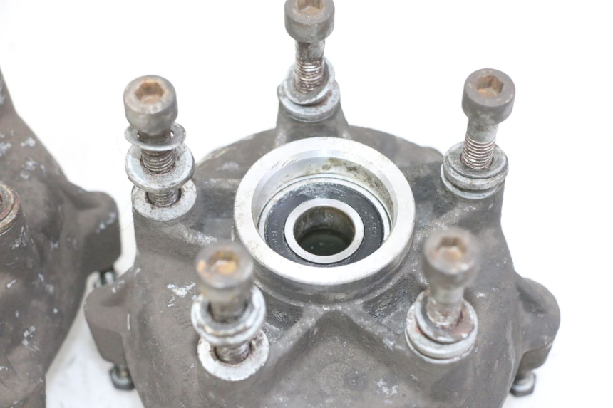photo de CUBO DA RODA DIANTEIRA PIAGGIO MP3 LT 400 (2007 - 2012) - Zoom do estado de desgaste