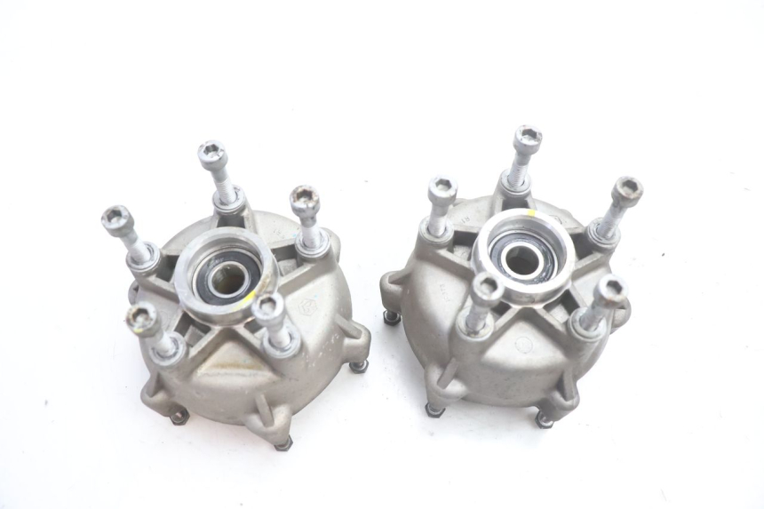 photo de CUBO DA RODA DIANTEIRA PIAGGIO MP3 LT 300 (2010 - 2016) - Ampliação técnica