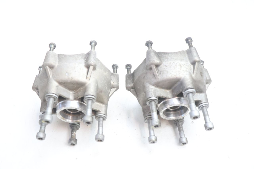 photo de CUBO DA RODA DIANTEIRA PIAGGIO MP3 LT 400 (2007 - 2012) - Outro ângulo de visão