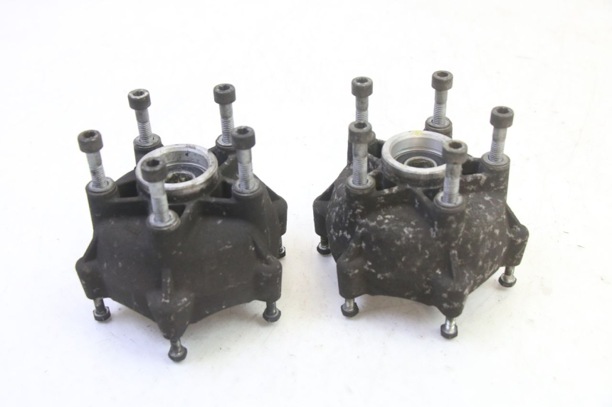 photo de CUBO DA RODA DIANTEIRA PIAGGIO MP3 125 (2006 - 2014) - Zoom do estado de desgaste