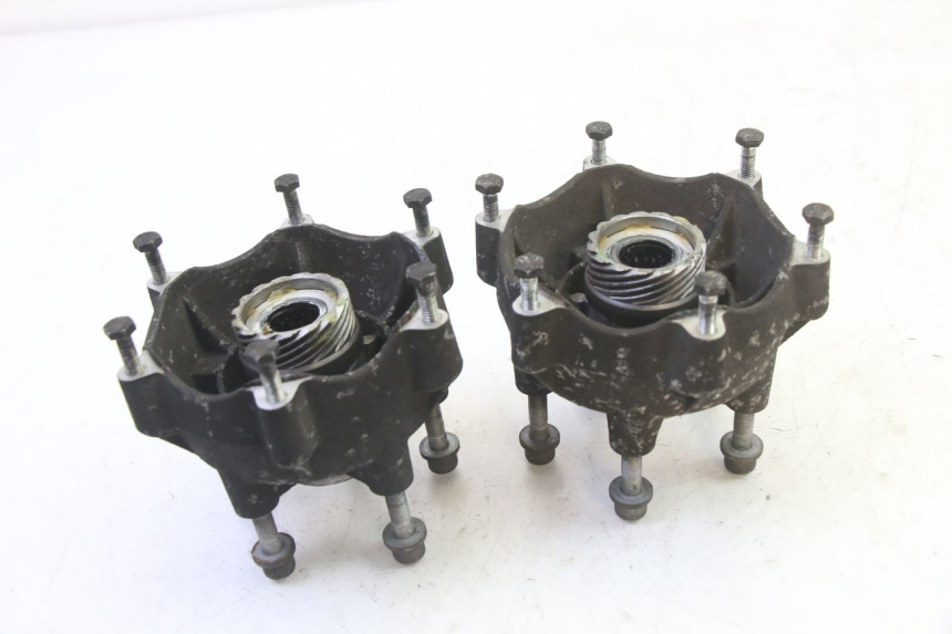 photo de CUBO DA RODA DIANTEIRA PIAGGIO MP3 125 (2006 - 2014) - Outro ângulo de visão