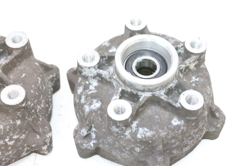 photo de CUBO DA RODA DIANTEIRA PIAGGIO MP3 RL 250 (2006 - 2010) - Outro ângulo de visão