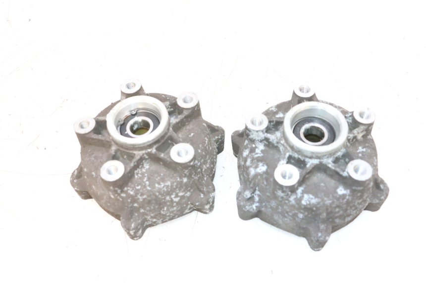 photo de CUBO DA RODA DIANTEIRA PIAGGIO MP3 RL 250 (2006 - 2010) - Vista geral