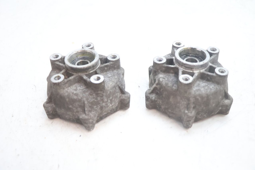 photo de CUBO DA RODA DIANTEIRA PIAGGIO MP3 125 (2006 - 2014) - Outro ângulo de visão