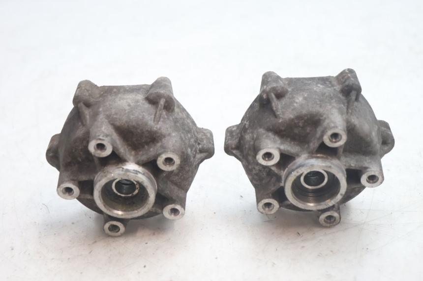 photo de CUBO DA RODA DIANTEIRA PIAGGIO MP3 125 (2006 - 2014) - Vista geral