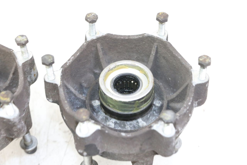 photo de CUBO DA RODA DIANTEIRA PIAGGIO MP3 LT 400 (2007 - 2012) - Outro ângulo de visão