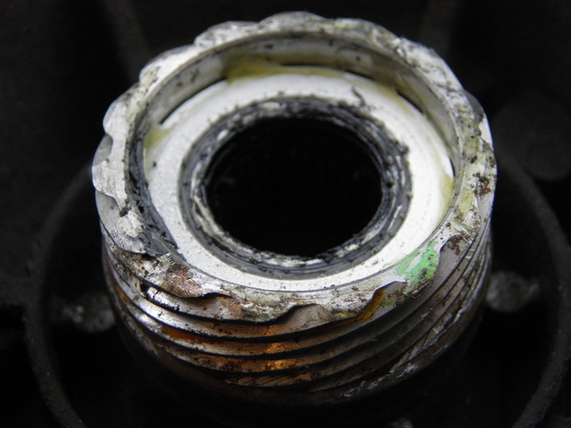 photo de CUBO DA RODA DIANTEIRA PIAGGIO MP3 RL 125 (2006 - 2014) - Ampliação técnica