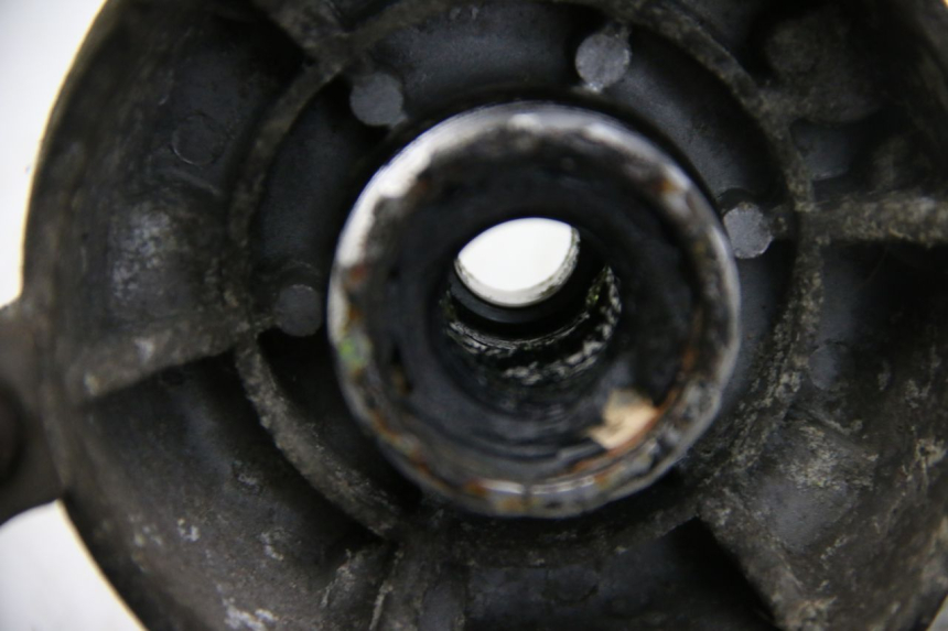 photo de CUBO DA RODA DIANTEIRA PIAGGIO VESPA GRANTURISMO 125 (2003 - 2007) - Ampliação técnica