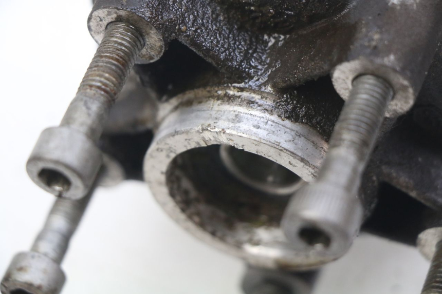 photo de CUBO DA RODA DIANTEIRA PIAGGIO VESPA LX 125 (2005 - 2010) - Detalhe da peça