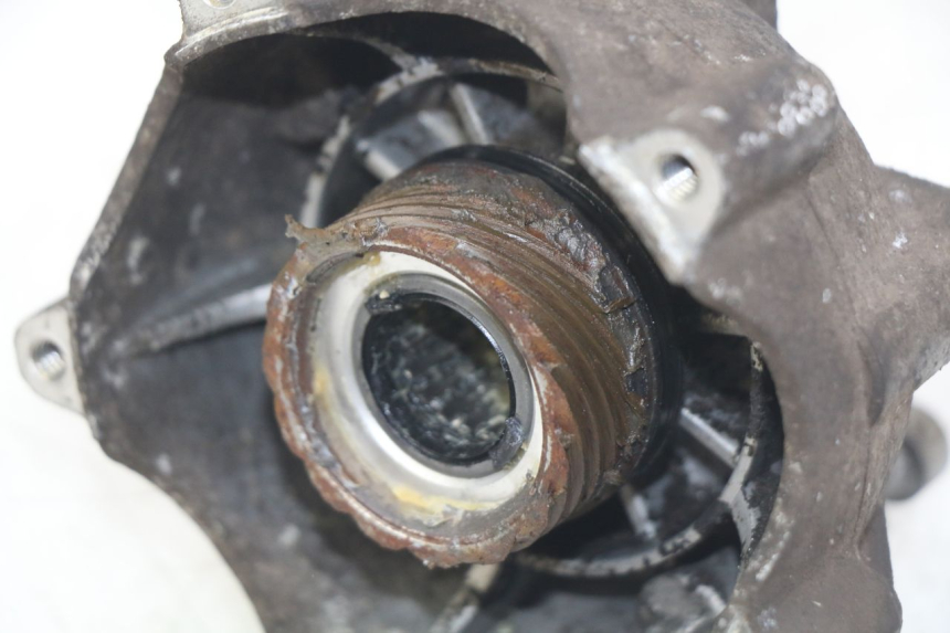 photo de CUBO DA RODA DIANTEIRA PIAGGIO VESPA LXV 125 (2006 - 2009) - Pontos de fixação