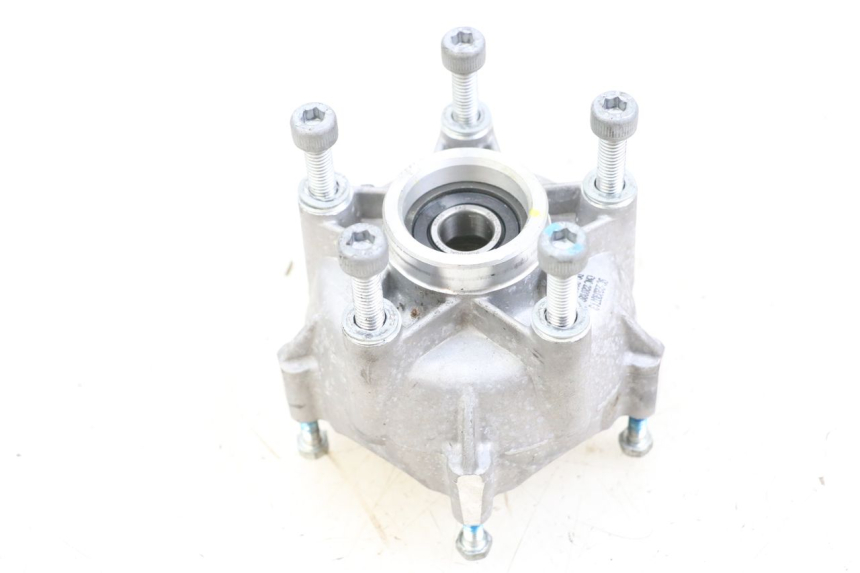 photo de CUBO DA RODA DIANTEIRA PIAGGIO VESPA PRIMAVERA 4T 50 (2021 - 2024) - Outro ângulo de visão