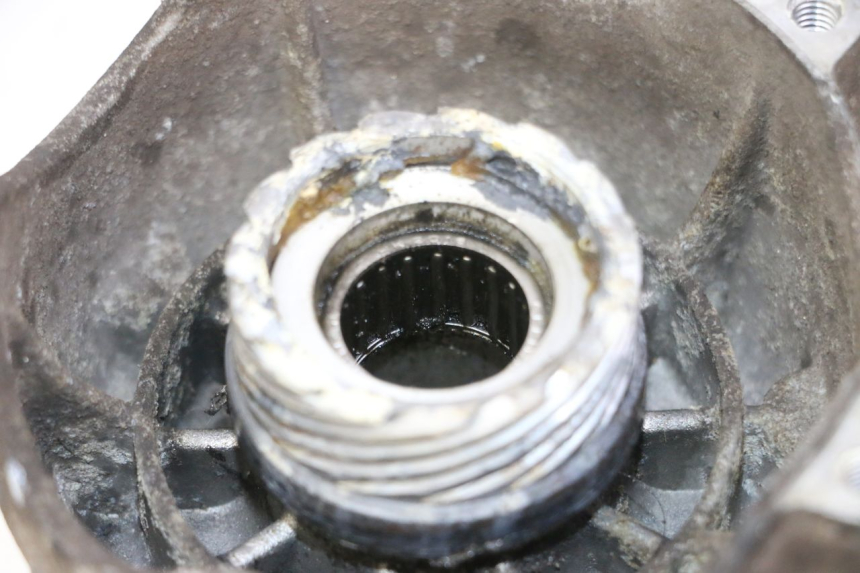 photo de CUBO DA RODA DIANTEIRA PIAGGIO VESPA S 2T 50 (2007 - 2014) - Detalhe da peça