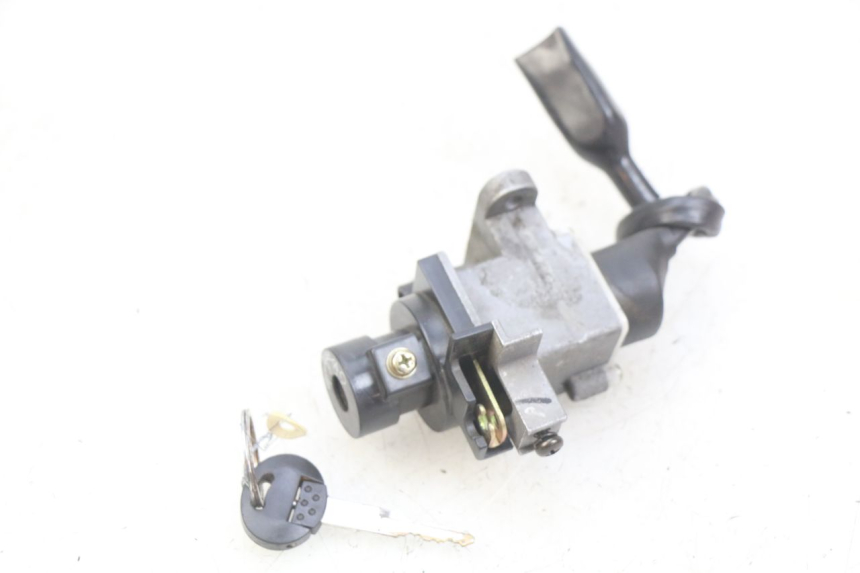 photo de CHAVE DE IGNIÇÃO PEUGEOT KISBEE 2T 50 (2010 - 2017) - Vista principal