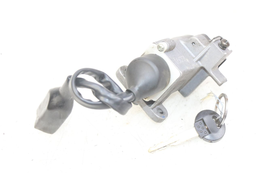 photo de CHAVE DE IGNIÇÃO PEUGEOT KISBEE 2T 50 (2010 - 2017) - Detalhe da peça