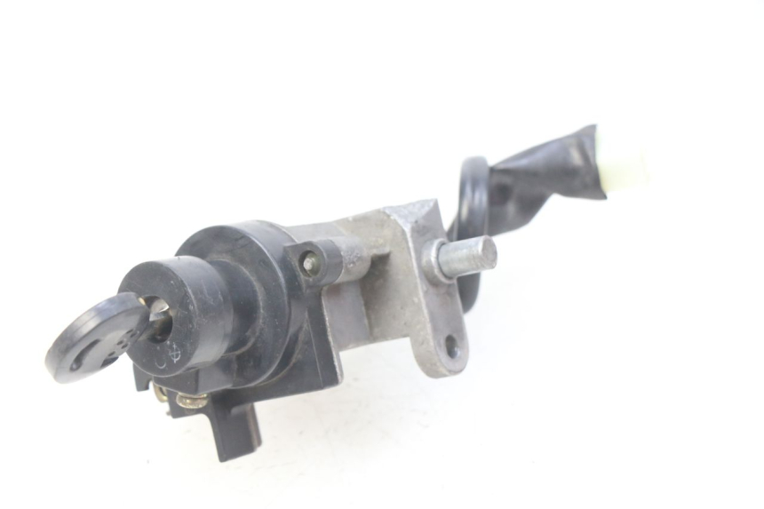 photo de CHAVE DE IGNIÇÃO PEUGEOT KISBEE 4T 50 (2010 - 2017) - Vista principal