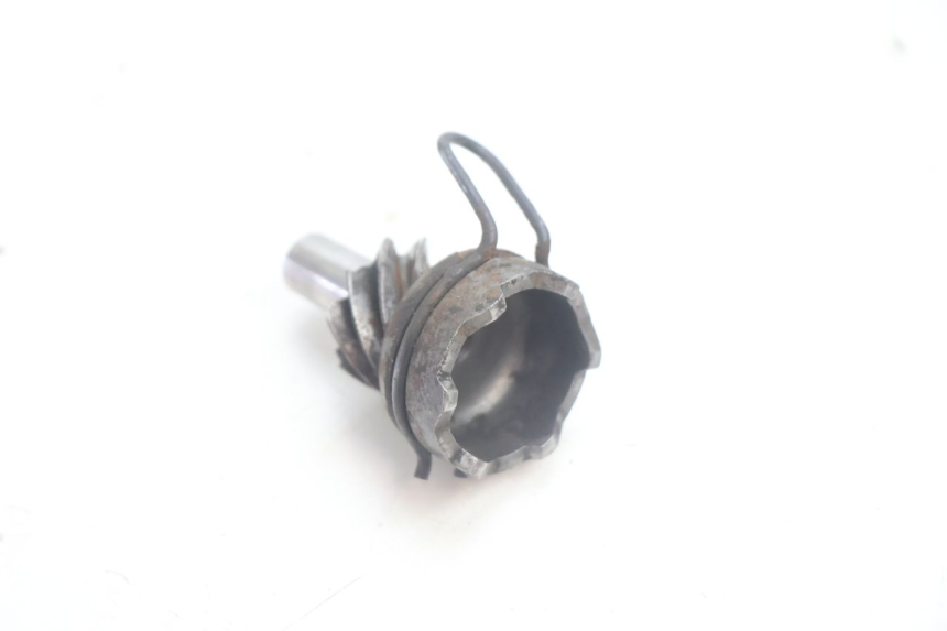 photo de PORCA KICK PIAGGIO ZIP 4T 50 (2006 - 2017) - Outro ângulo de visão