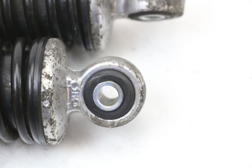 photo de PAR DE AMORTECEDORES TRASEIROS SUZUKI BURGMAN 125 (2007 - 2014) - Pontos de fixação