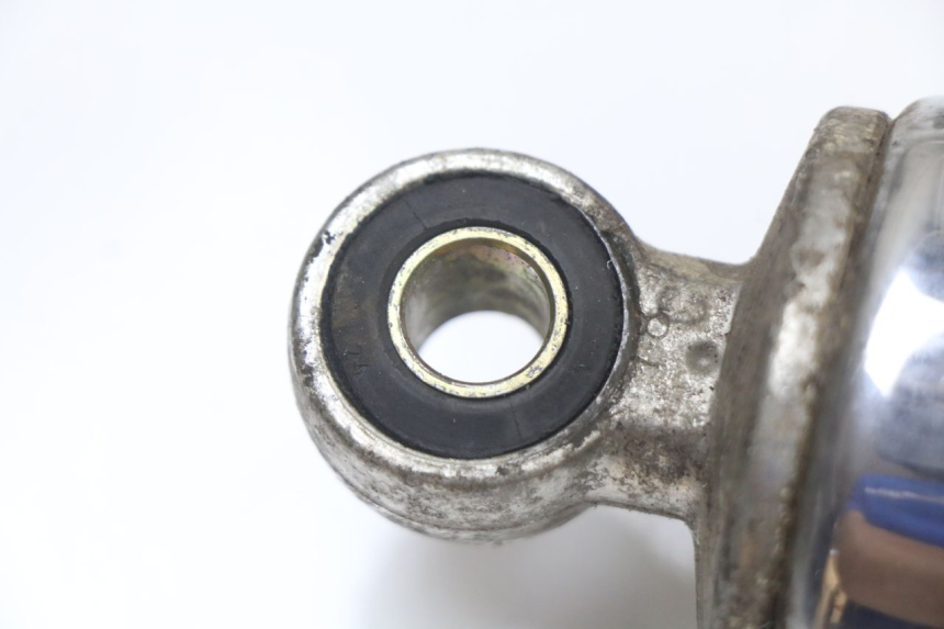 photo de PAR DE AMORTECEDORES TRASEIROS SUZUKI GN 125 (1997 - 2000) - Pontos de fixação
