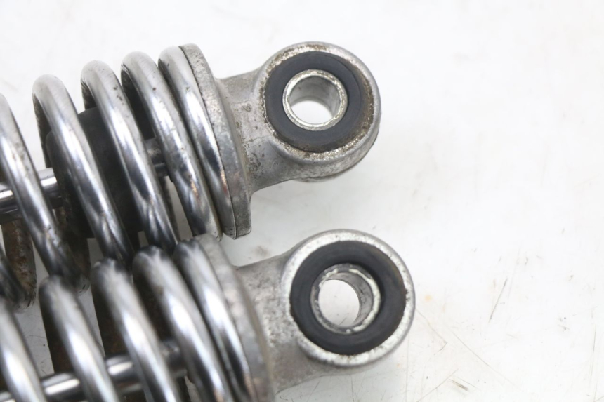 photo de PAR DE AMORTECEDORES TRASEIROS SUZUKI GSX E 250 (1982 - 1983) - Pontos de fixação