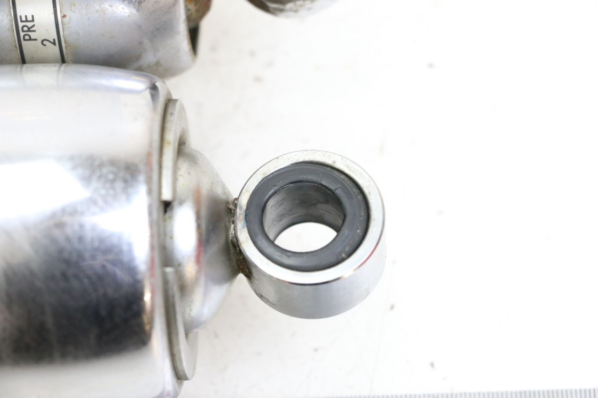 photo de PAR DE AMORTECEDORES TRASEIROS HONDA VT C2 SHADOW 750 (1997 - 2001) - Zoom do estado de desgaste