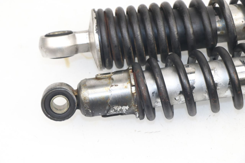 photo de PAR DE AMORTECEDORES TRASEIROS KYMCO PULSAR 125 (2008 - 2015) - Pontos de fixação