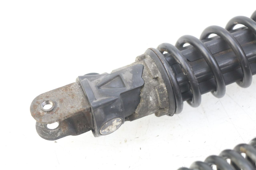 photo de PAR DE AMORTECEDORES TRASEIROS PEUGEOT SATELIS COMPRESSOR K15 125 (2006 - 2009) - Pontos de fixação