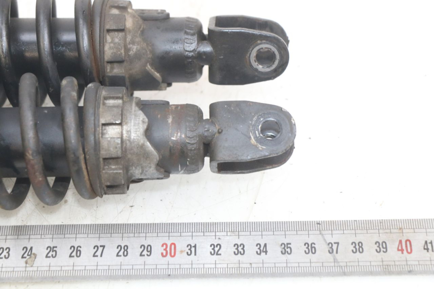 photo de PAR DE AMORTECEDORES TRASEIROS YAMAHA X-MAX XMAX 250 (2006 - 2009) - Detalhe da peça