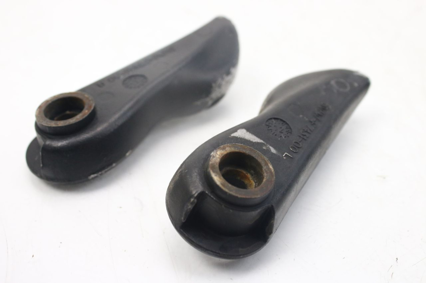 photo de PAR DE APOIOS DE PÉ TRASEIROS YAMAHA BW'S EASY 50 (2013 - 2016) - Detalhe da peça