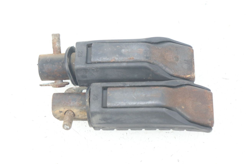 photo de PAR DE APOIOS DE PÉ TRASEIROS HONDA CBR R 125 (2003 - 2006) - Ampliação técnica