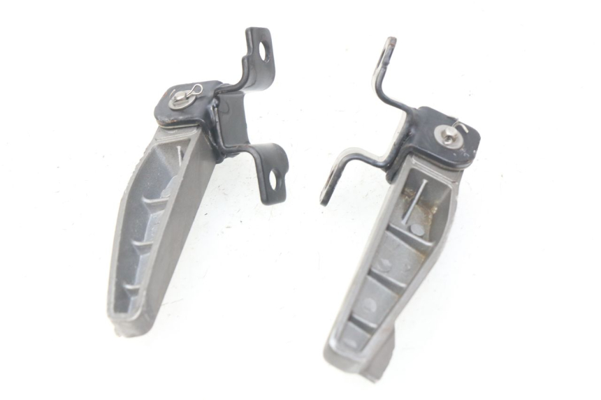 photo de PAR DE APOIOS DE PÉ TRASEIROS RIDE CLASSIC 2T 50 (2014 - 2022) - Pontos de fixação