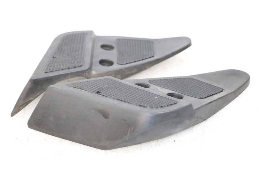photo de PAR DE APOIOS DE PÉ TRASEIROS HONDA FES PANTHEON 2T 125 (1998 - 2002) - Ampliação técnica
