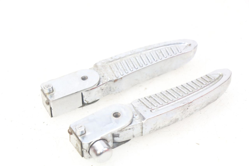 photo de PAR DE APOIOS DE PÉ TRASEIROS EUROCKA GREEN 1 - Pontos de fixação
