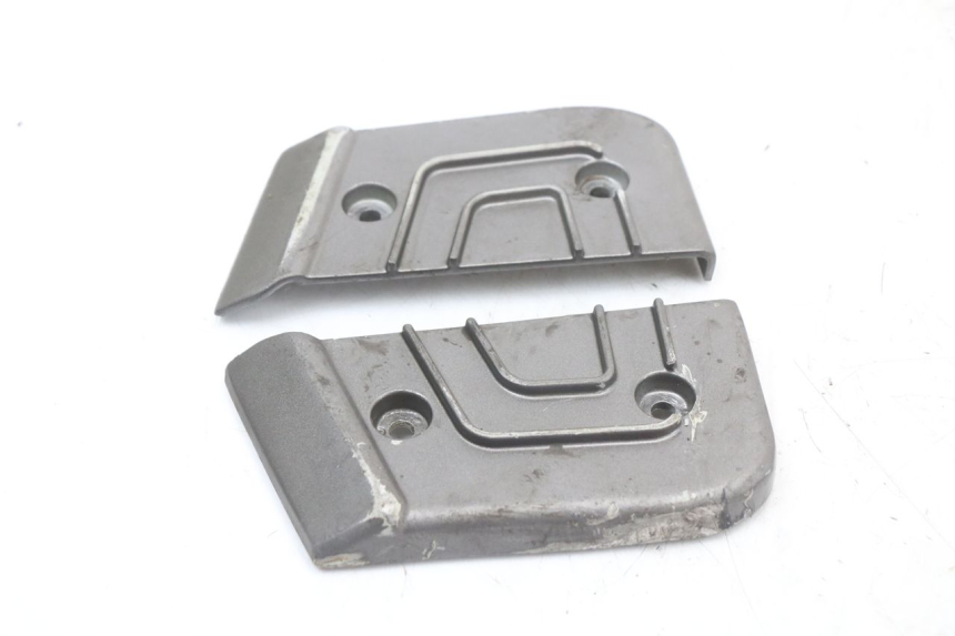 photo de PAR DE APOIOS DE PÉ TRASEIROS TNT MOTOR GRIDO 2T 50 (2010 - 2019) - Ampliação técnica